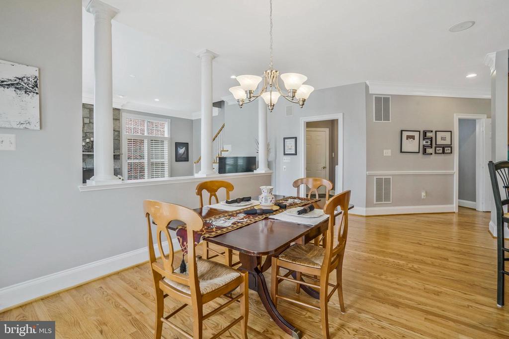 7511 Bulfinch Ct