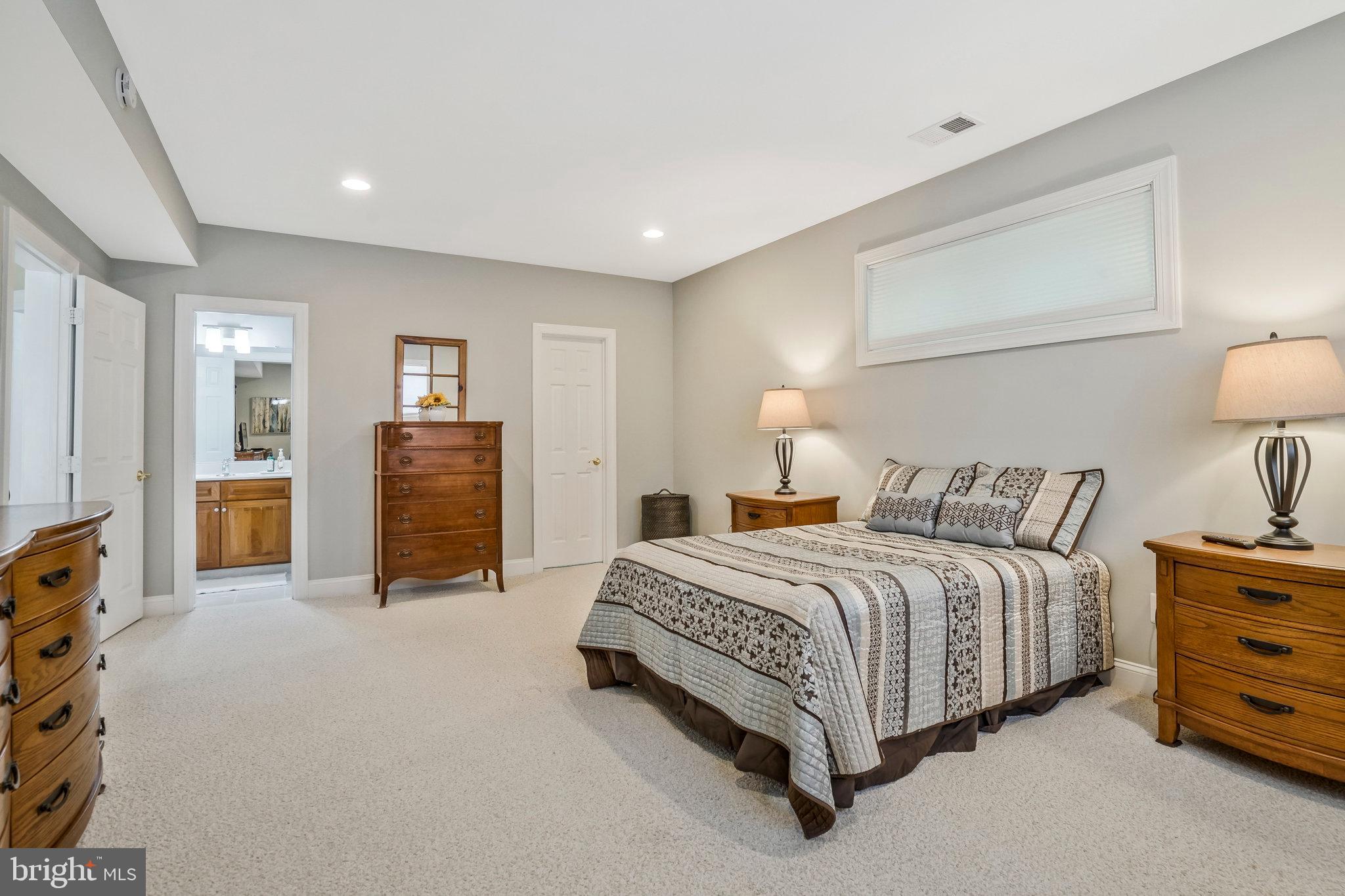 7511 Bulfinch Ct