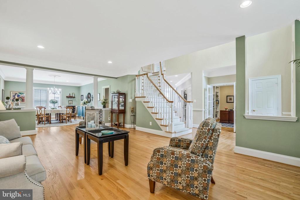 7511 Bulfinch Ct