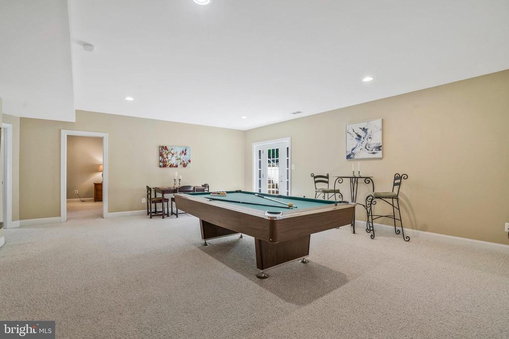 7511 Bulfinch Ct