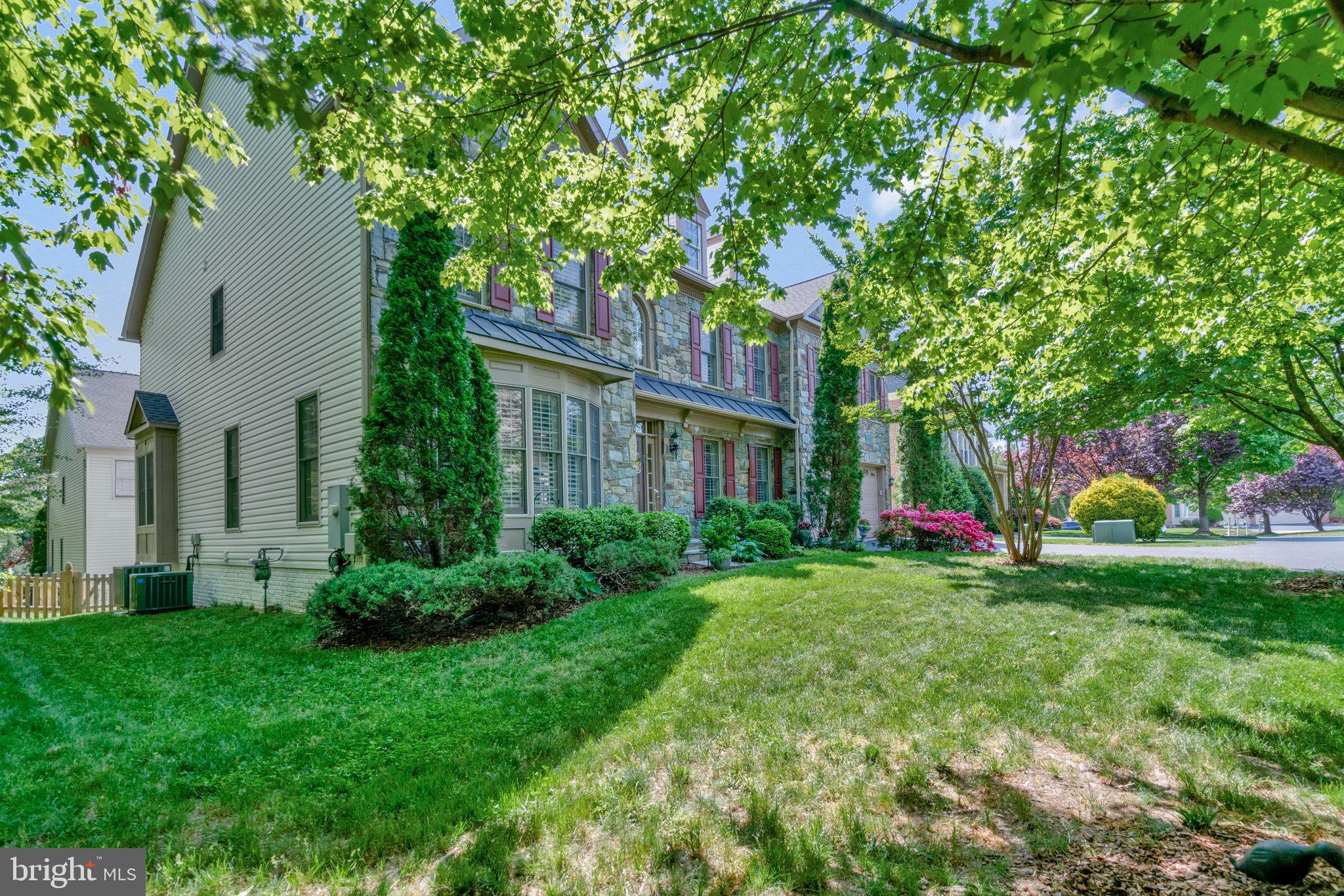7511 Bulfinch Ct