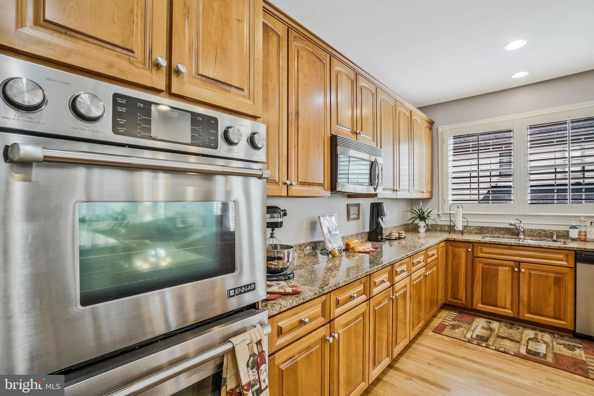 7511 Bulfinch Ct