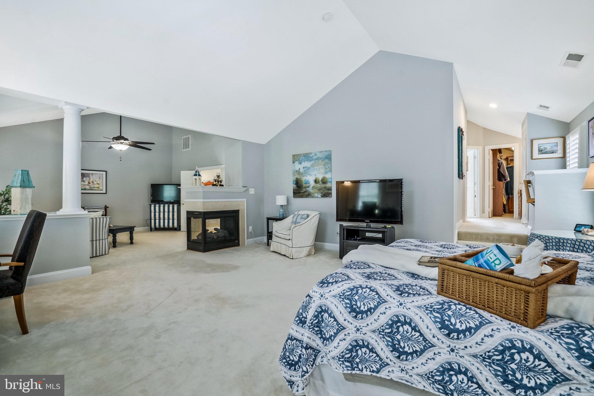 7511 Bulfinch Ct