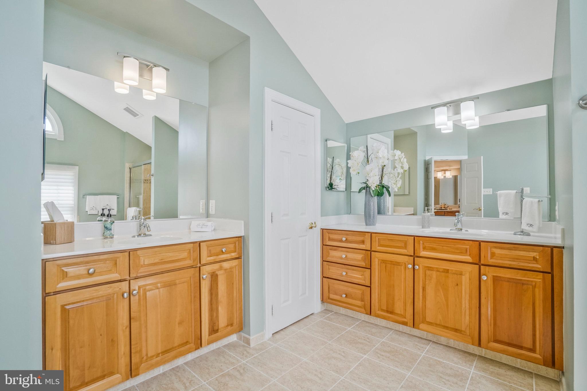 7511 Bulfinch Ct