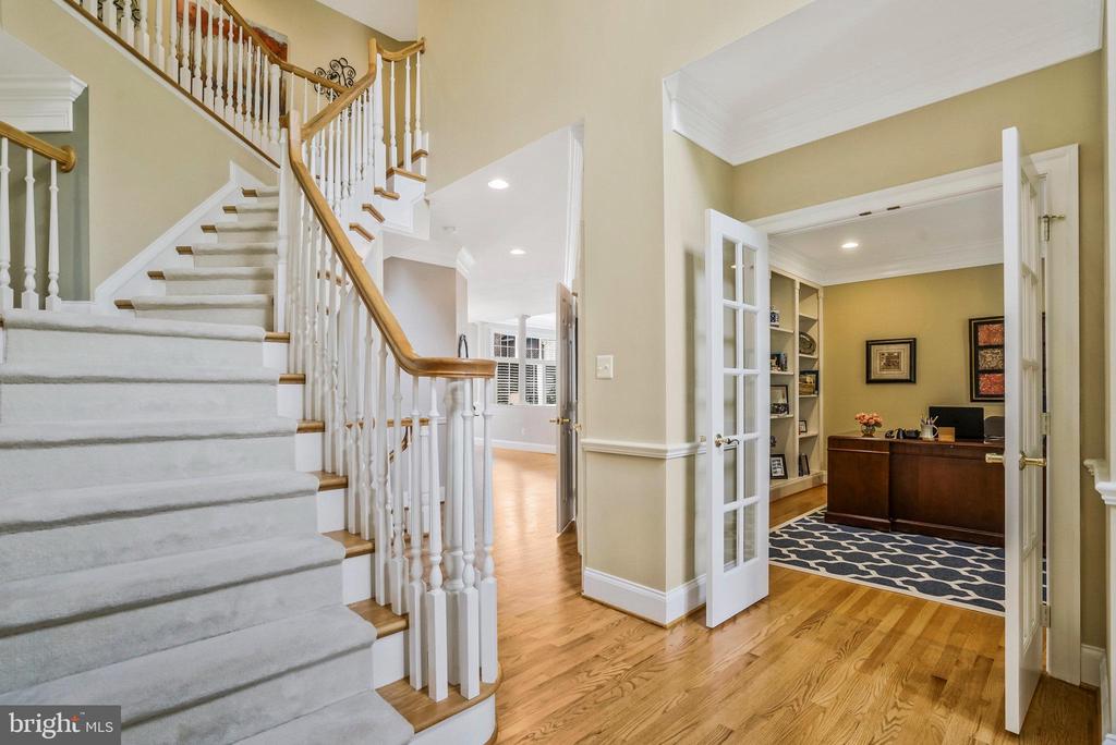 7511 Bulfinch Ct