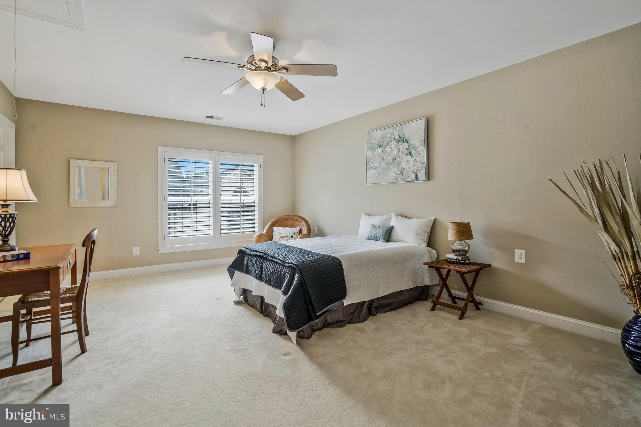 7511 Bulfinch Ct