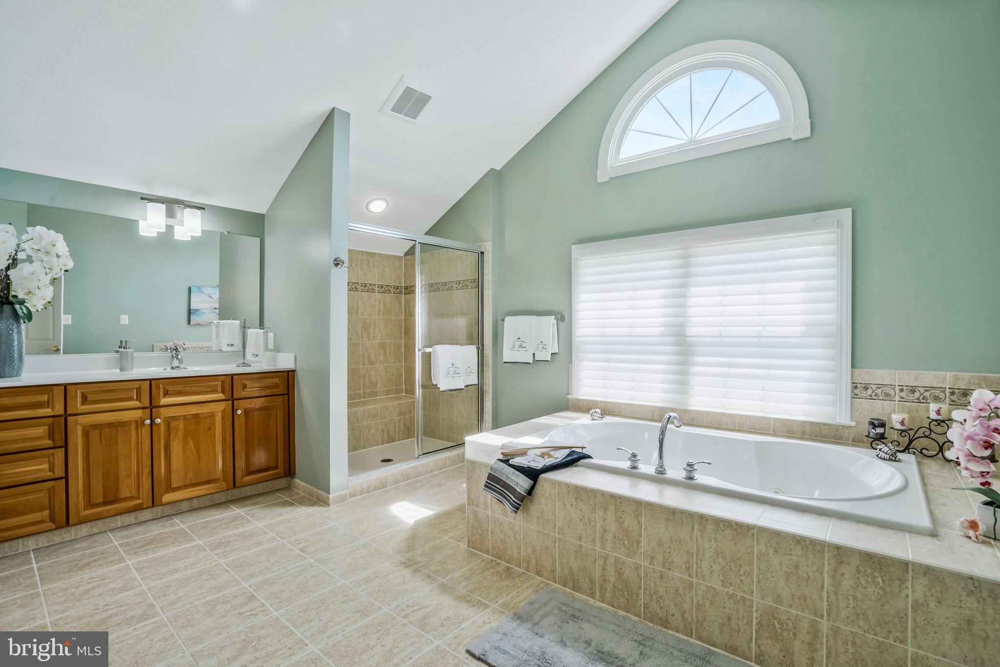 7511 Bulfinch Ct