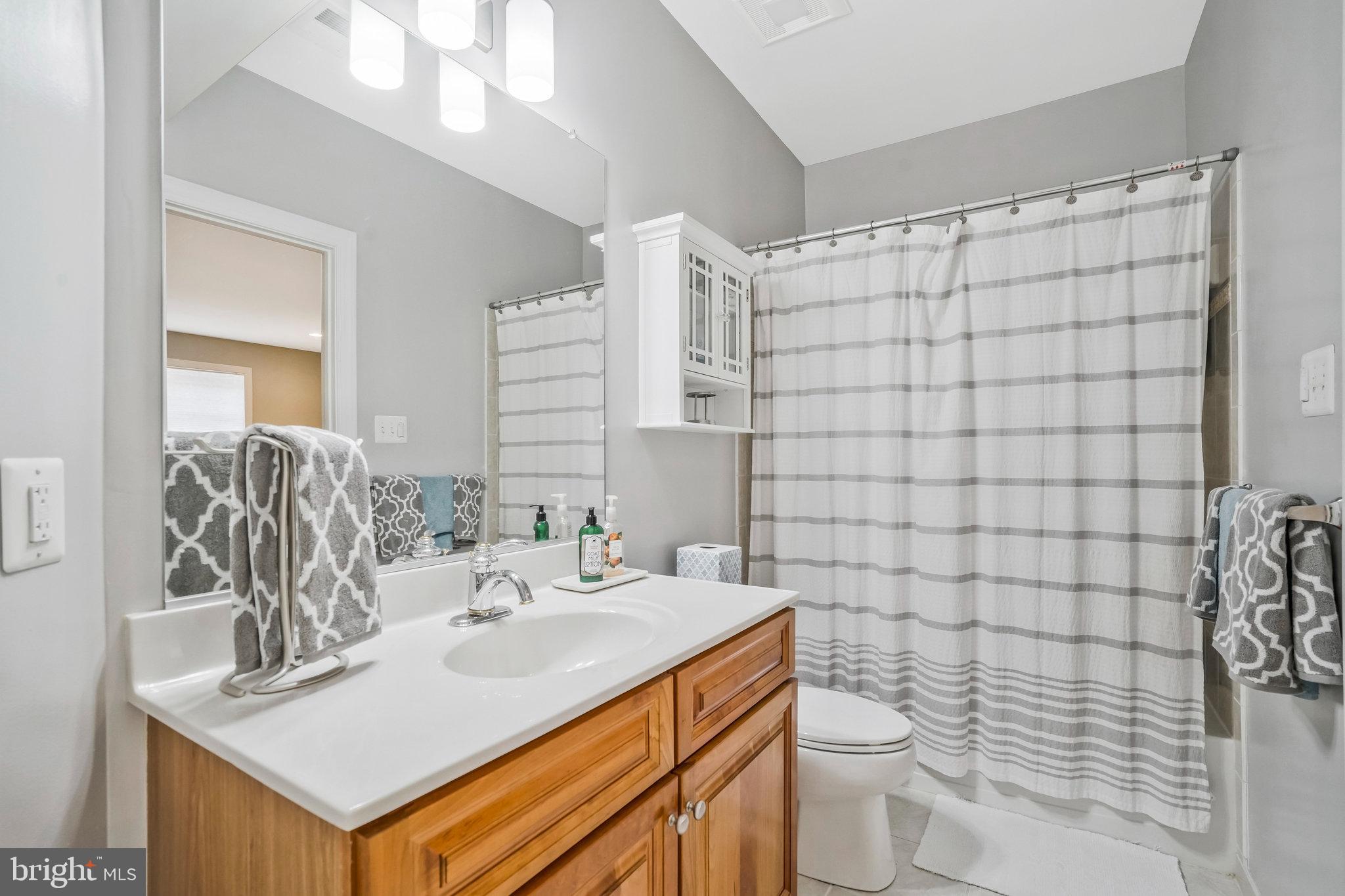 7511 Bulfinch Ct