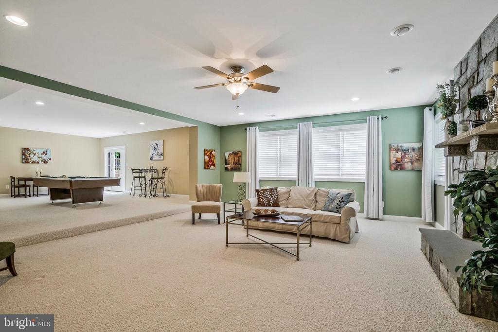 7511 Bulfinch Ct