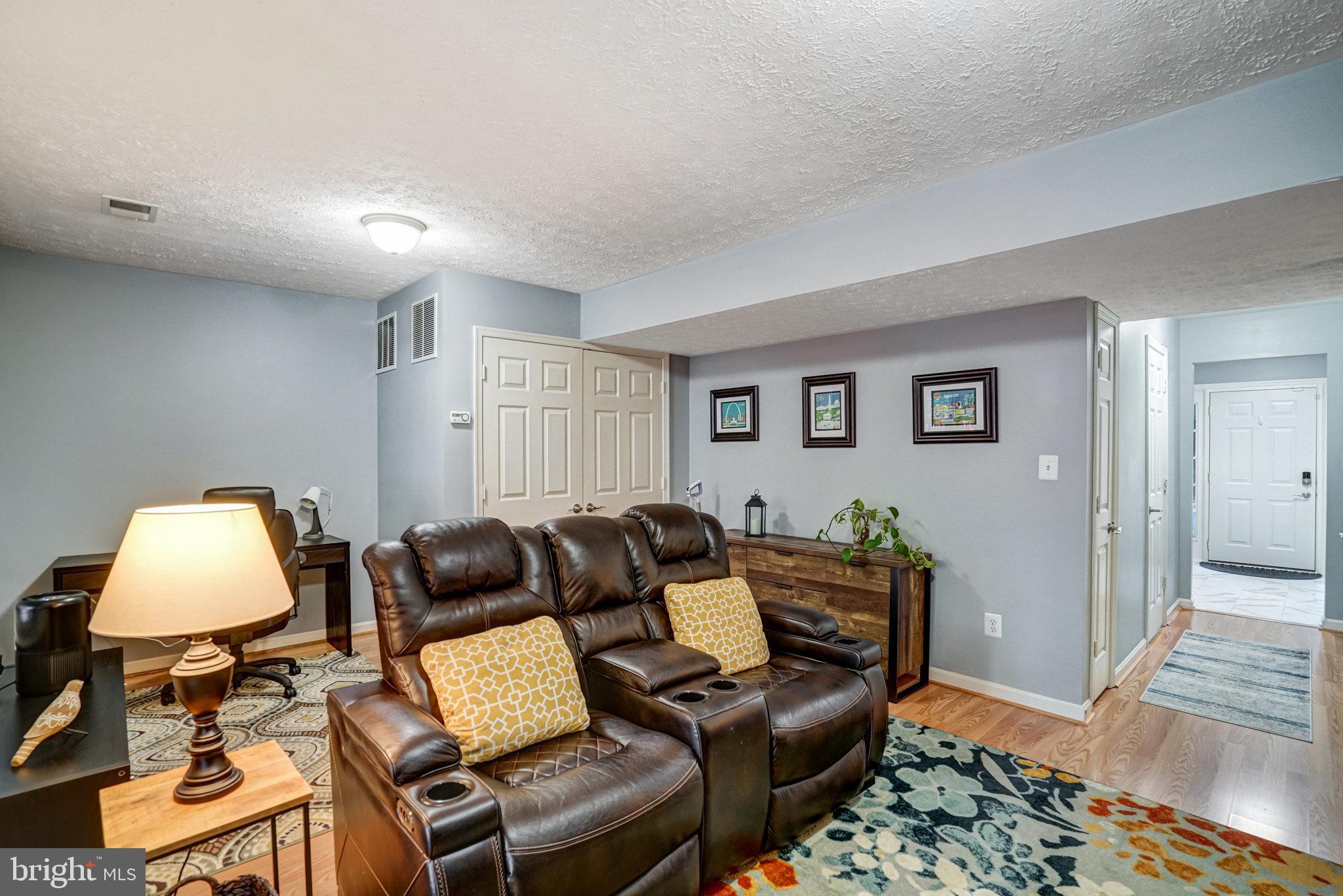 6552 Kelsey Point Cir