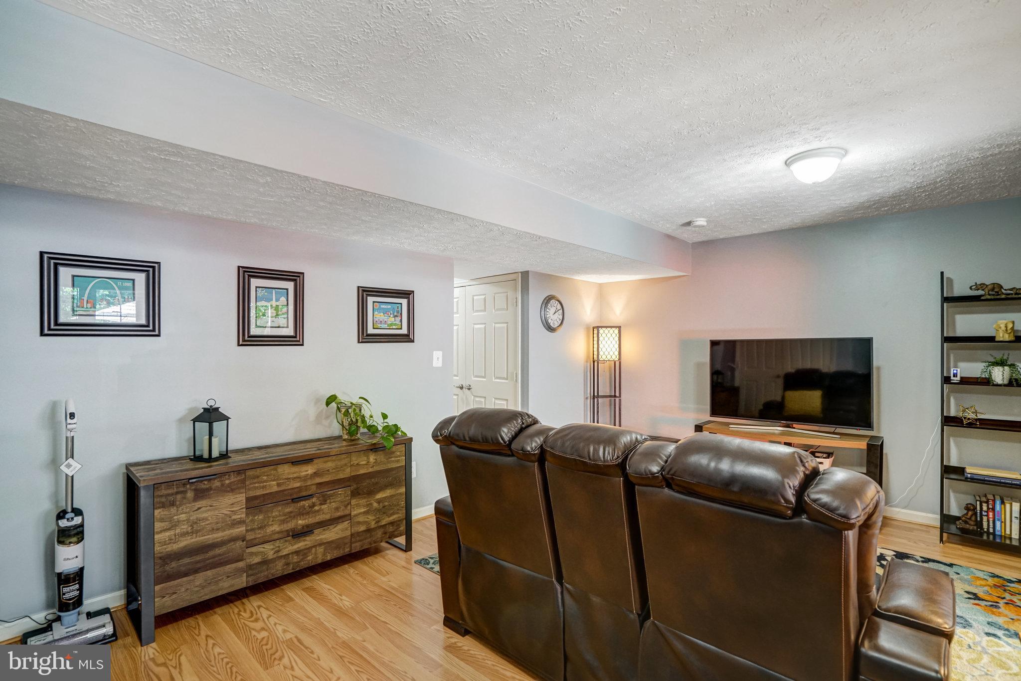 6552 Kelsey Point Cir