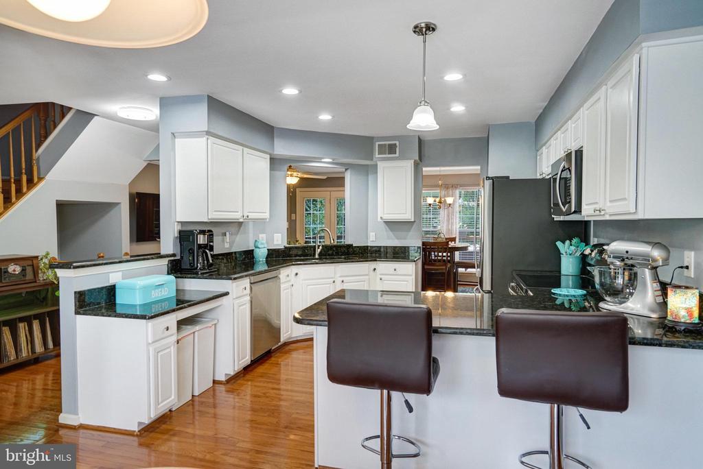 6552 Kelsey Point Cir