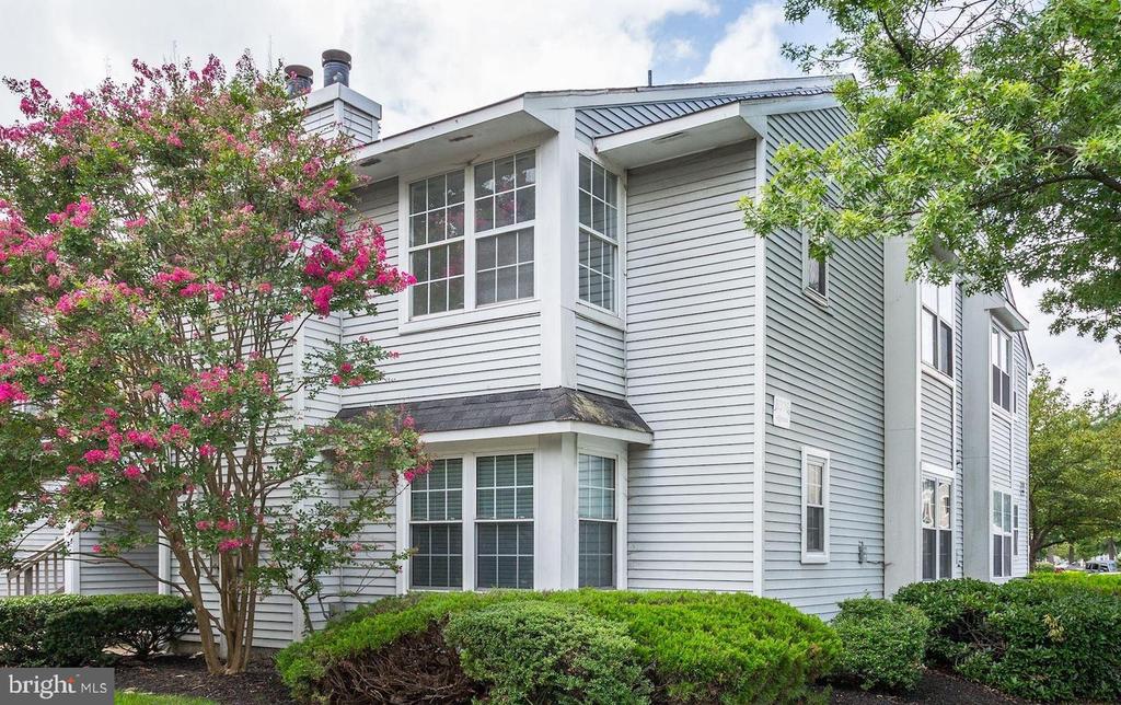 5376 BEDFORD TERRACE 76D