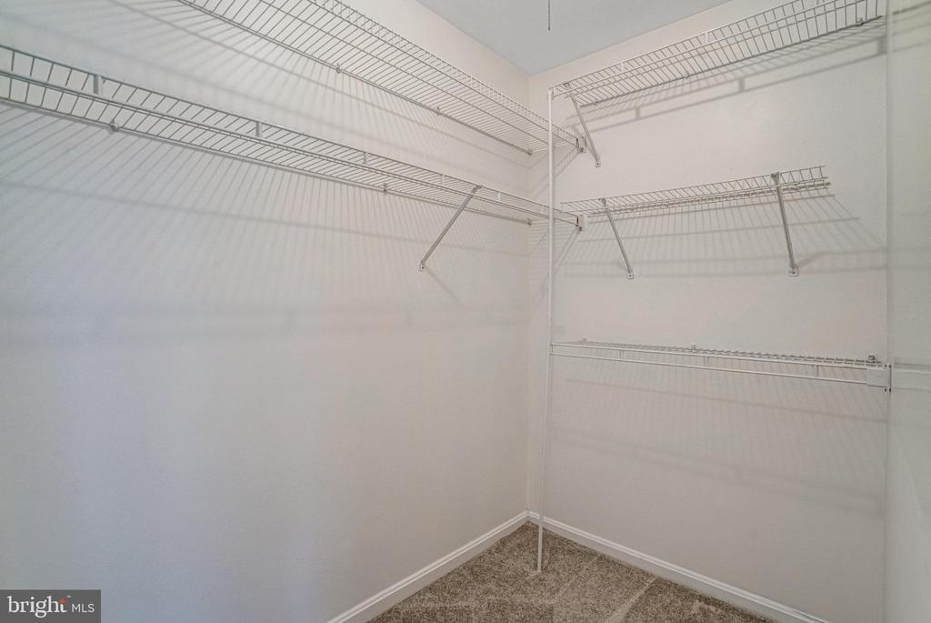 5376 BEDFORD TERRACE 76D