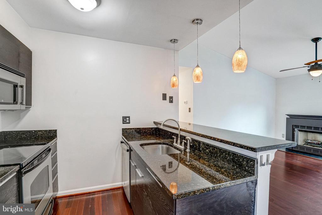 5376 BEDFORD TERRACE 76D