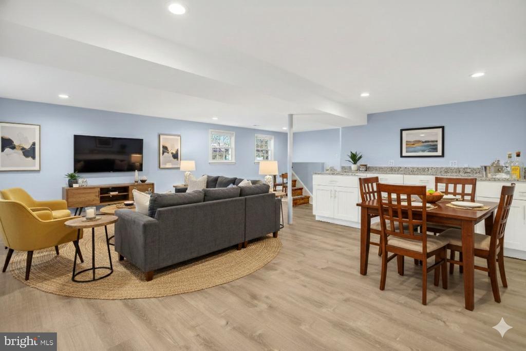 6109 LARKSPUR DRIVE