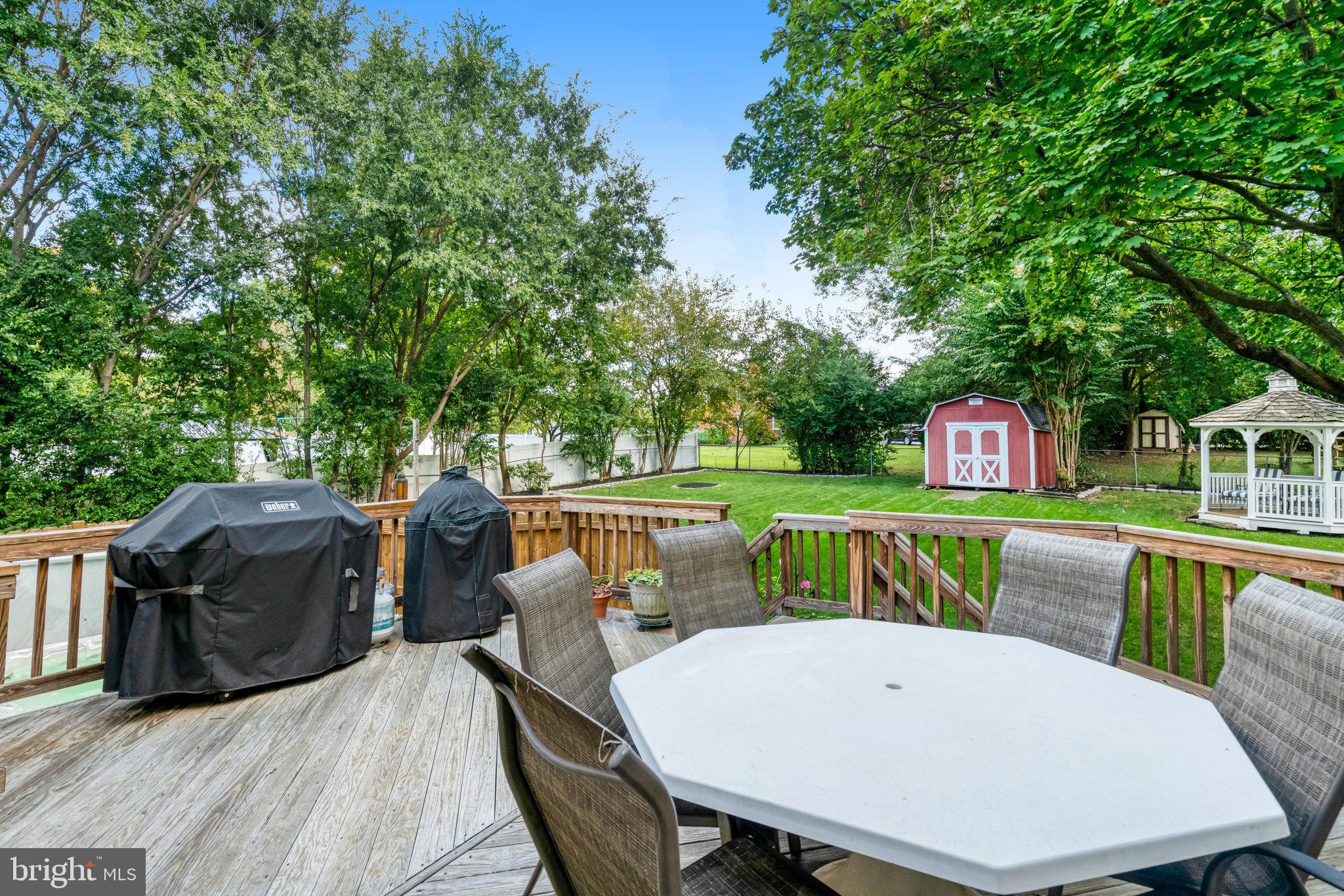 6109 LARKSPUR DRIVE