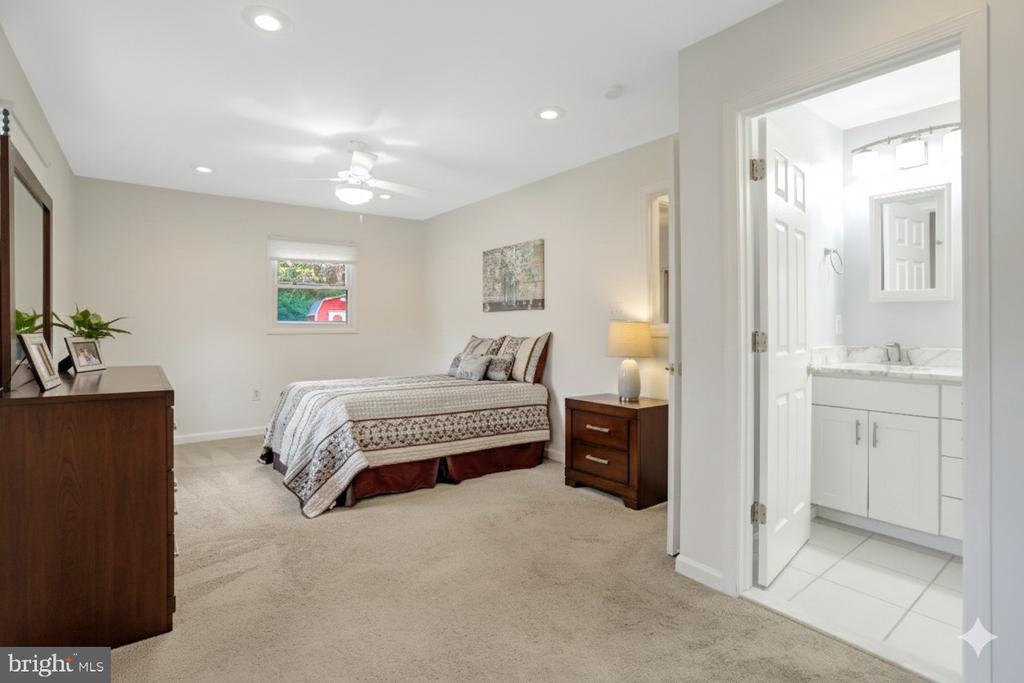 6109 LARKSPUR DRIVE