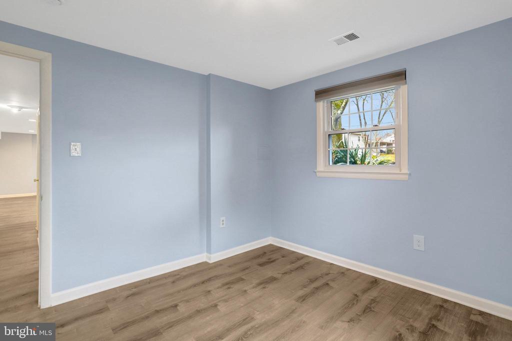 6109 LARKSPUR DRIVE