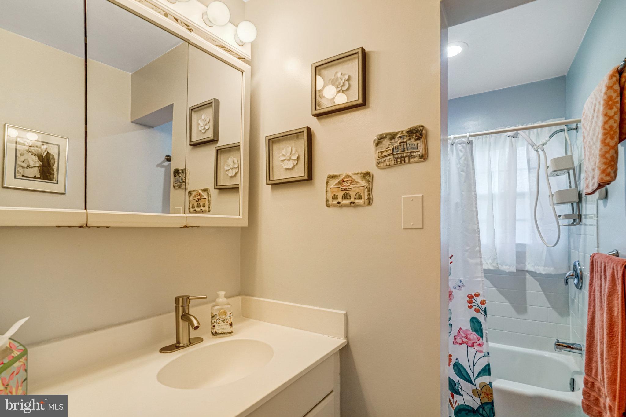 6109 LARKSPUR DRIVE