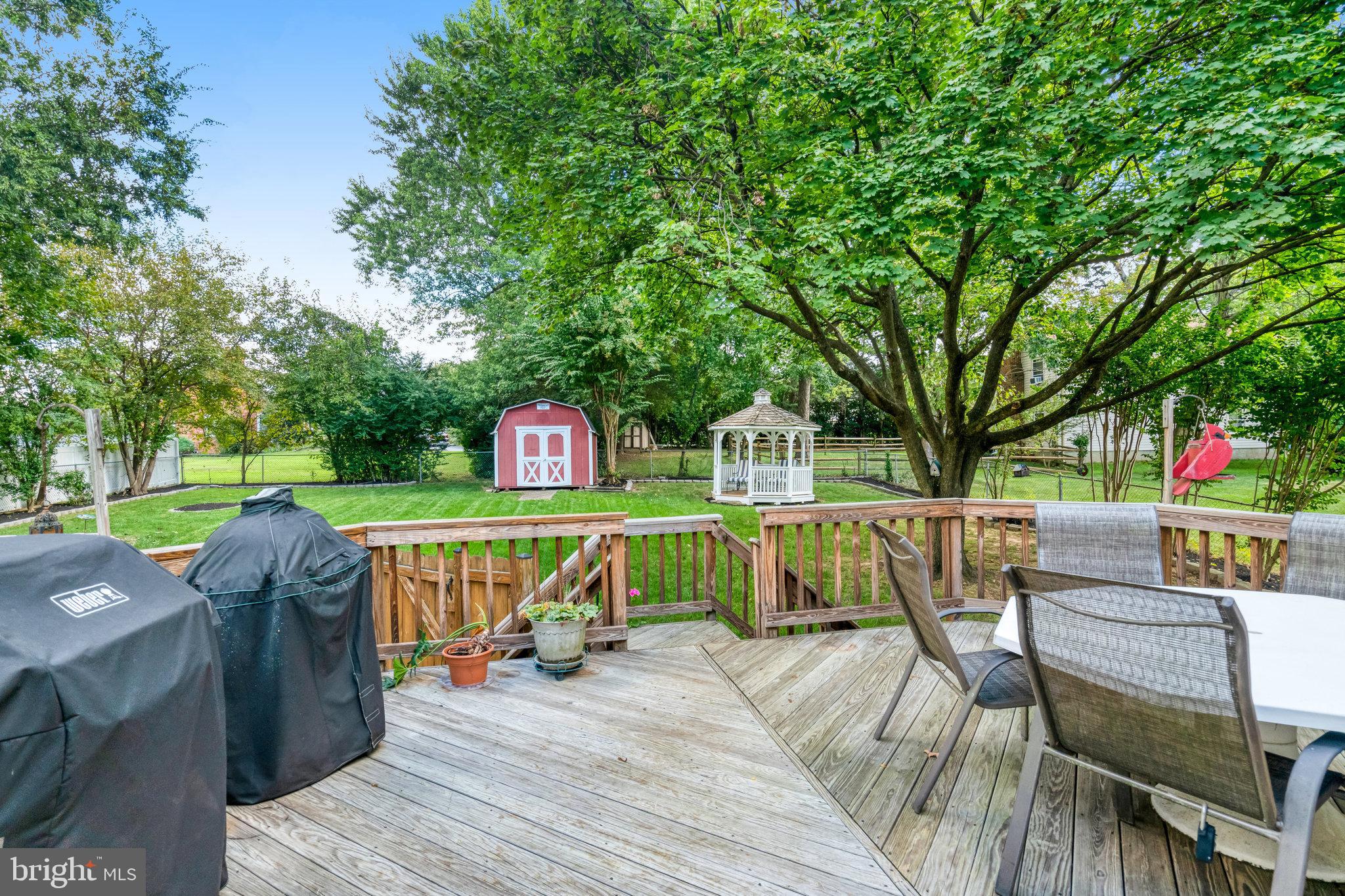 6109 LARKSPUR DRIVE