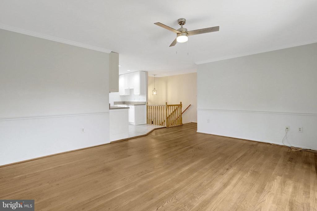 6109 LARKSPUR DRIVE