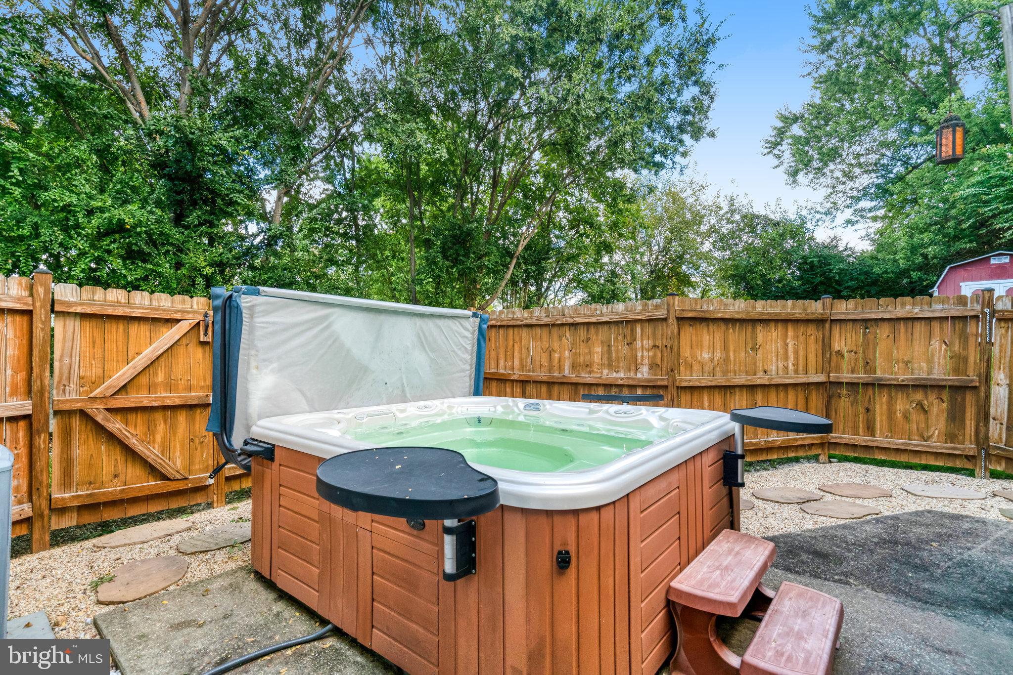 6109 LARKSPUR DRIVE