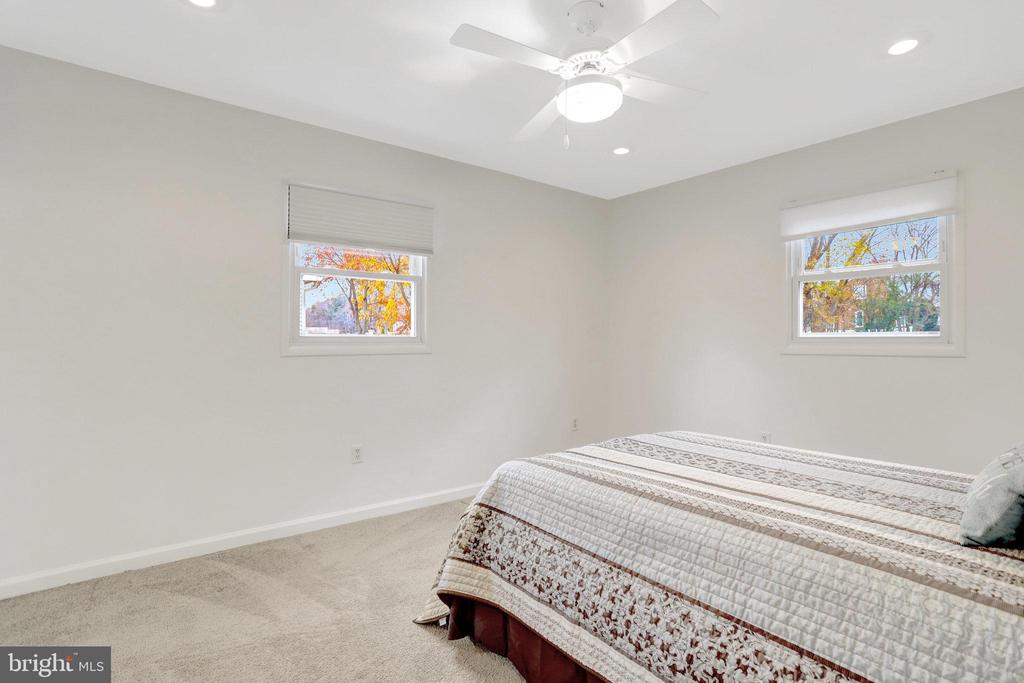 6109 LARKSPUR DRIVE