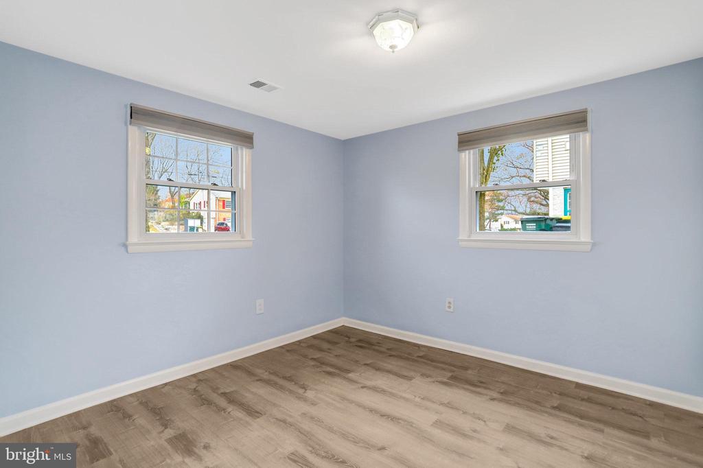 6109 LARKSPUR DRIVE