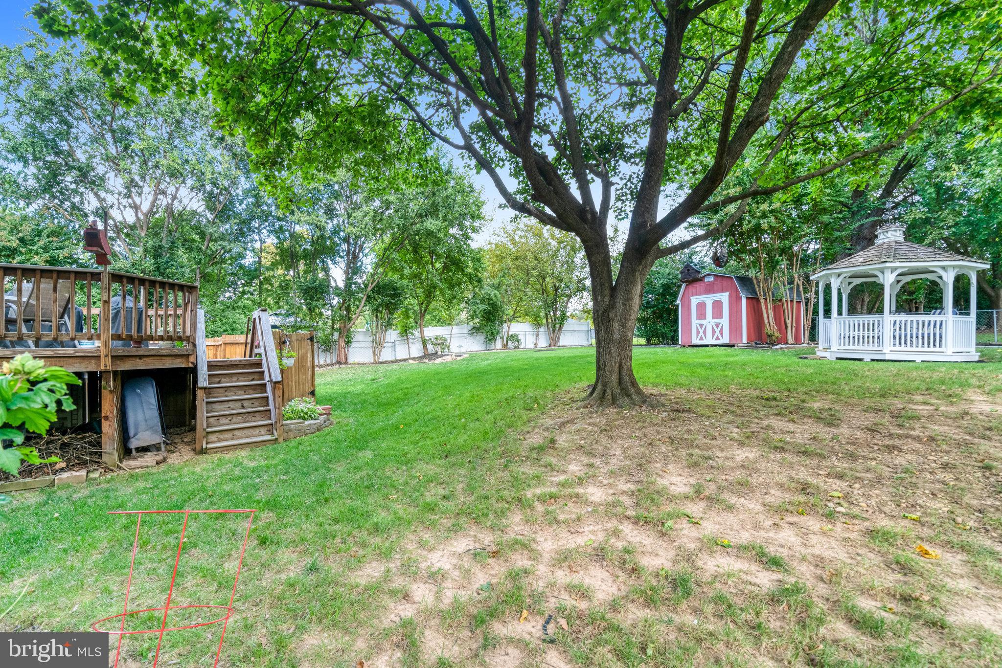 6109 LARKSPUR DRIVE