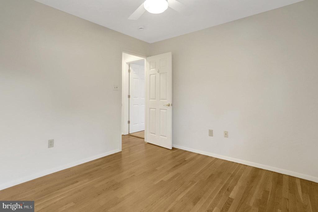 6109 LARKSPUR DRIVE