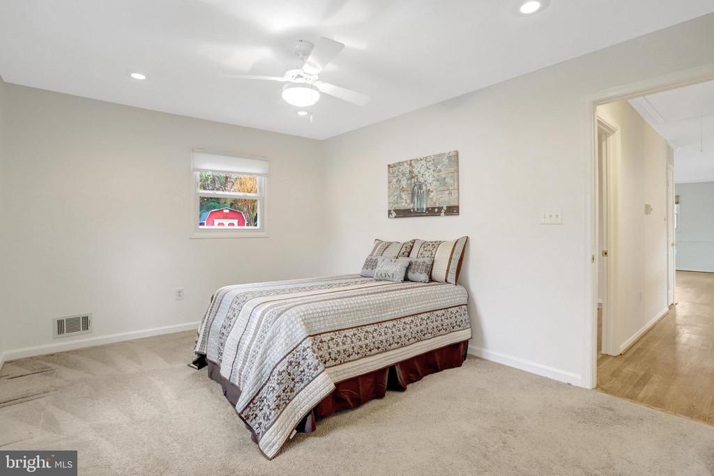 6109 LARKSPUR DRIVE