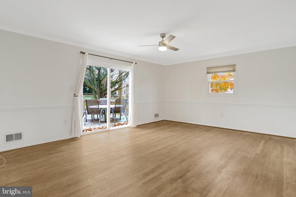 6109 LARKSPUR DRIVE