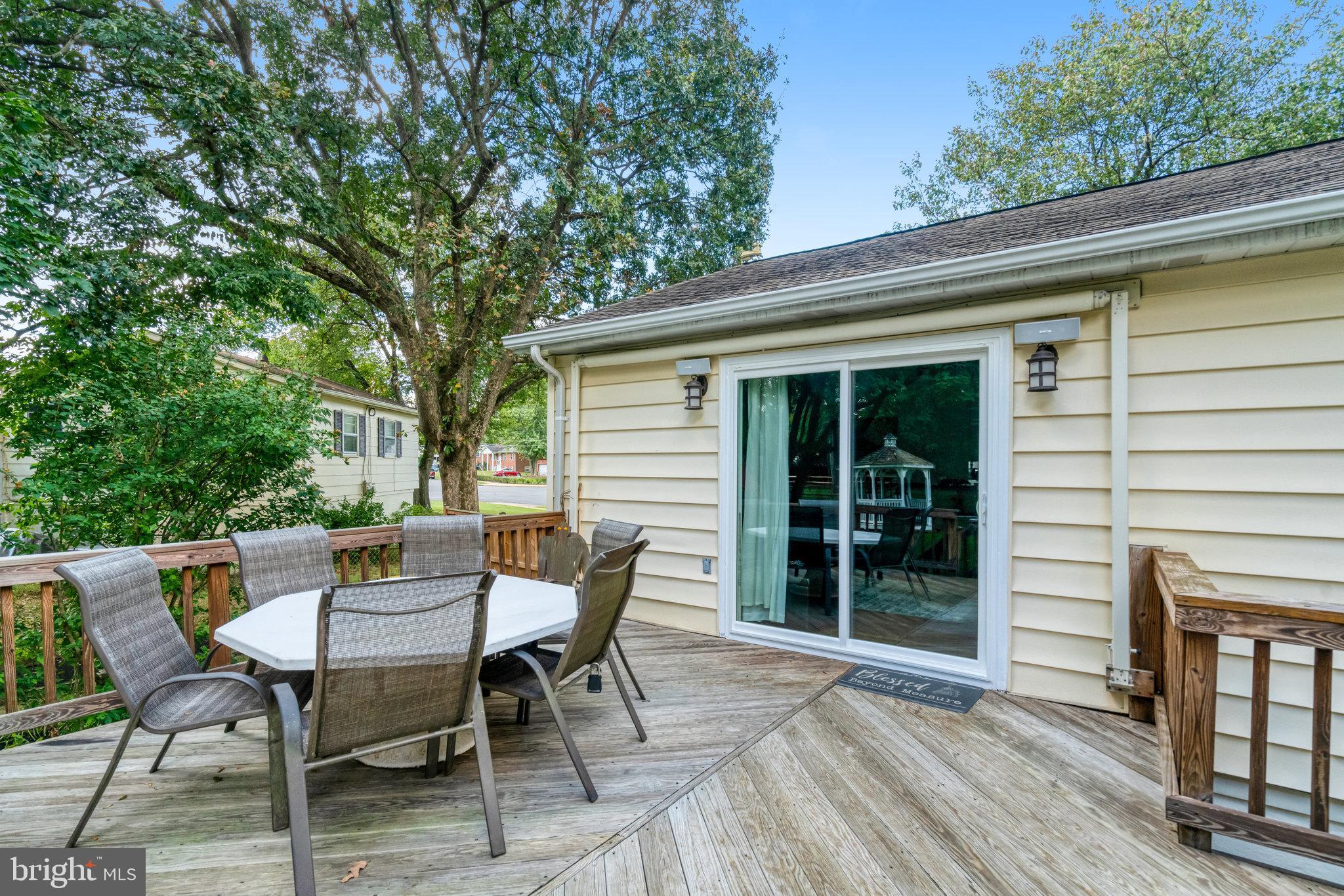 6109 LARKSPUR DRIVE