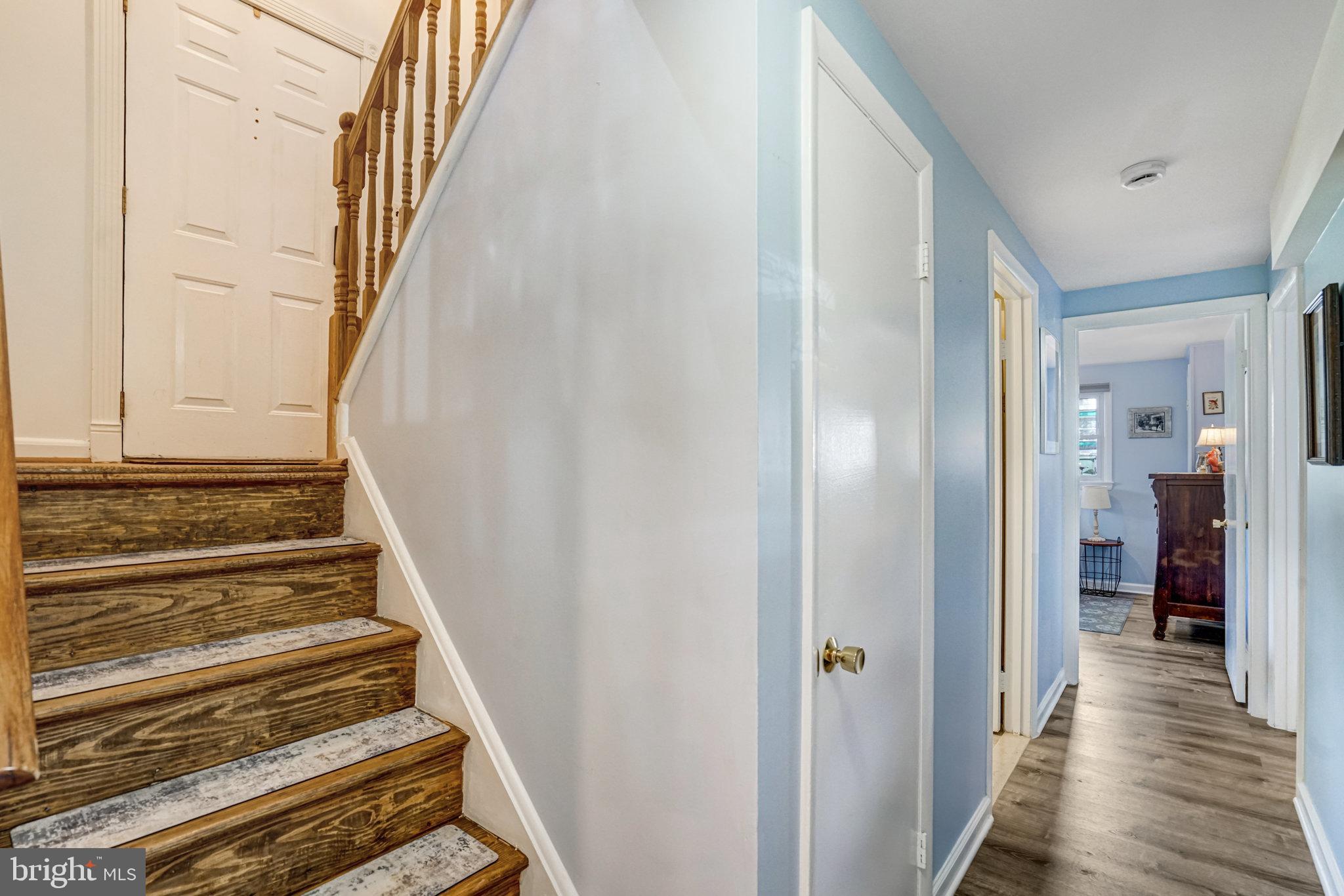 6109 LARKSPUR DRIVE