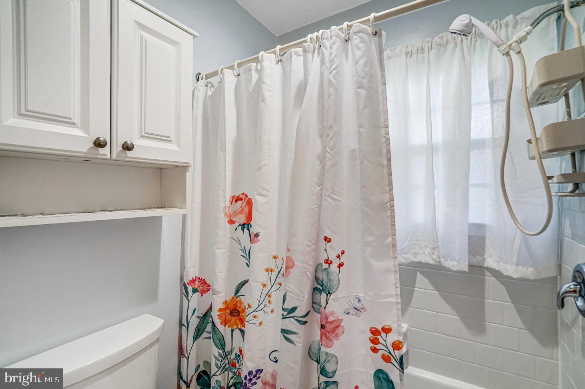 6109 LARKSPUR DRIVE