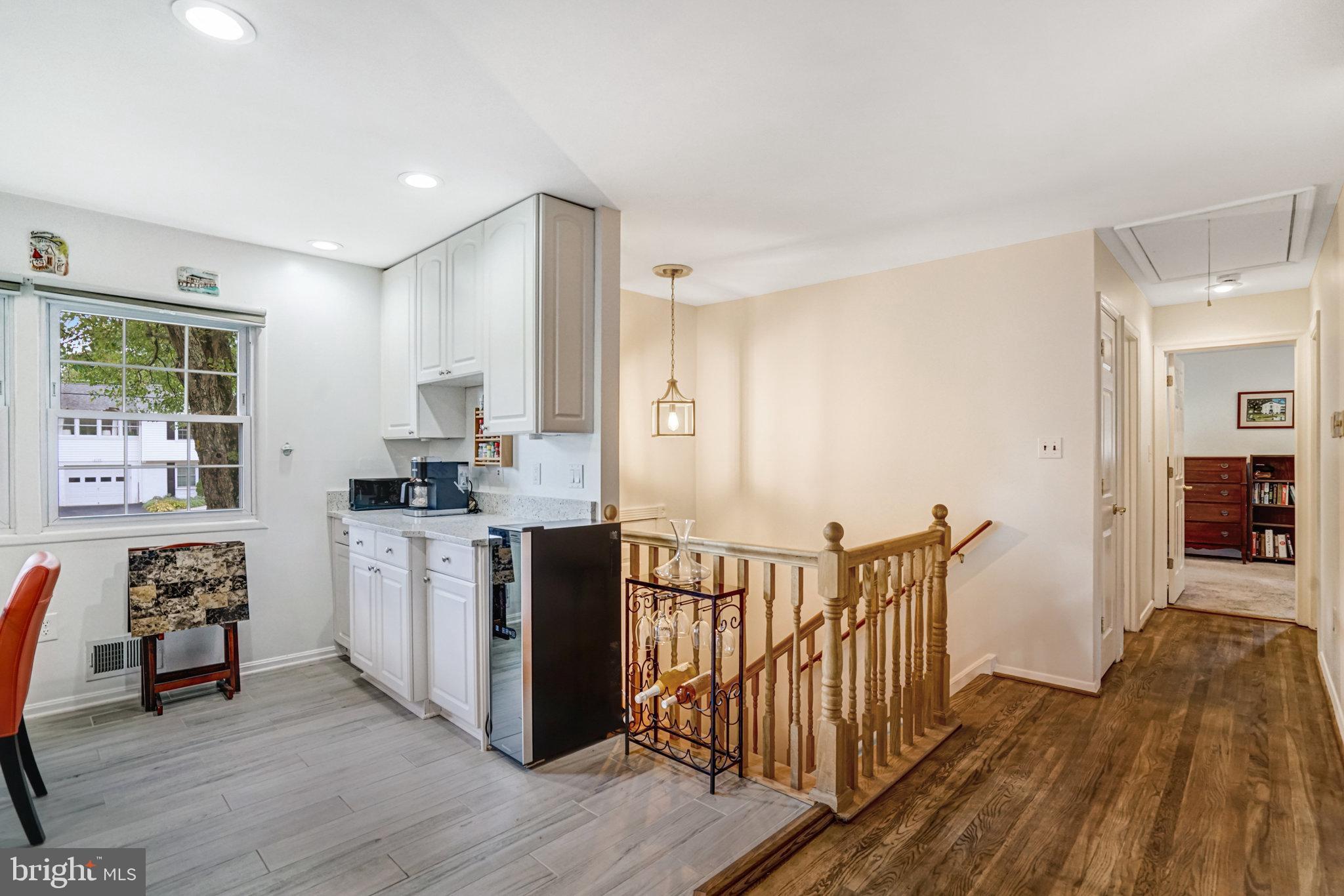 6109 LARKSPUR DRIVE