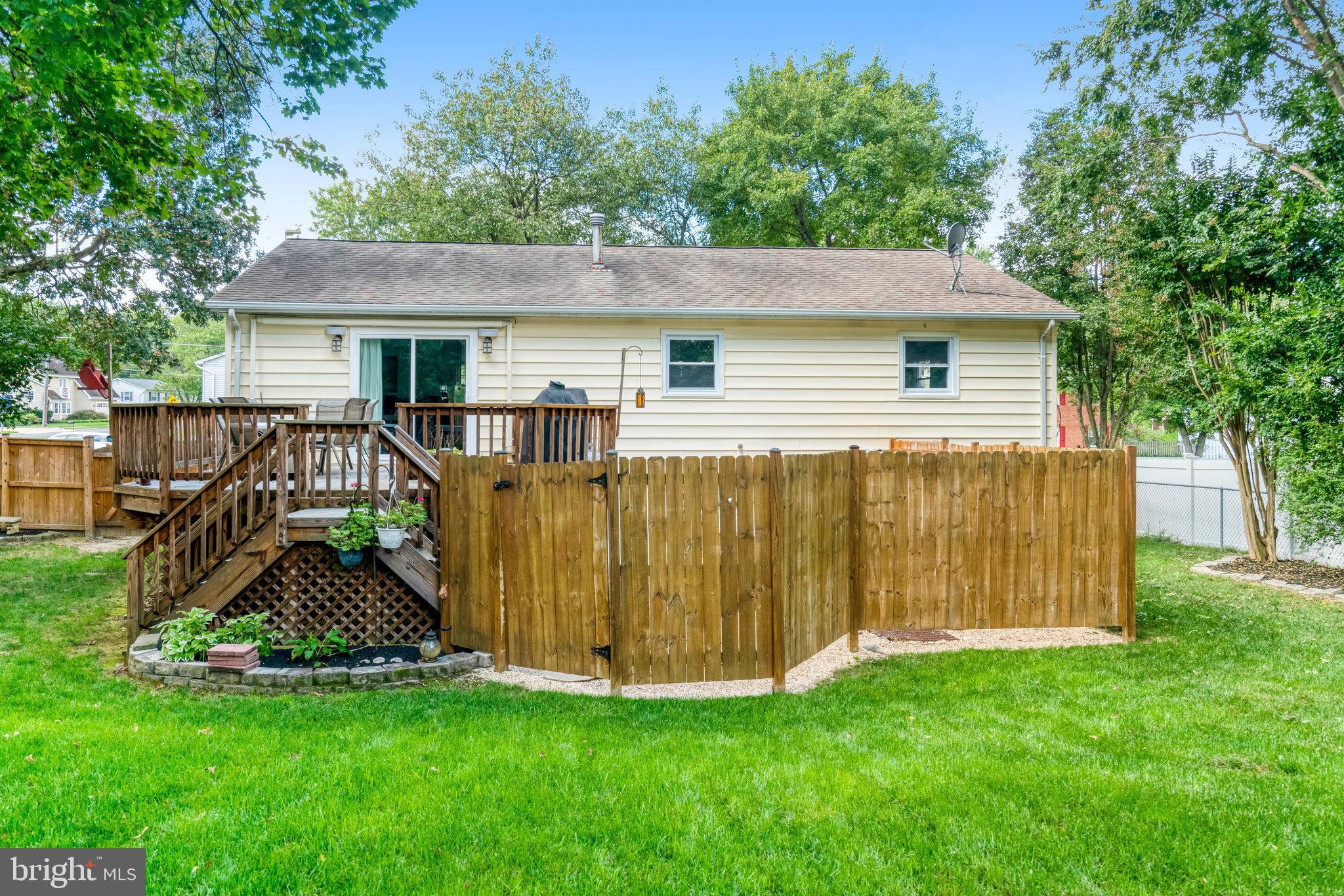 6109 LARKSPUR DRIVE