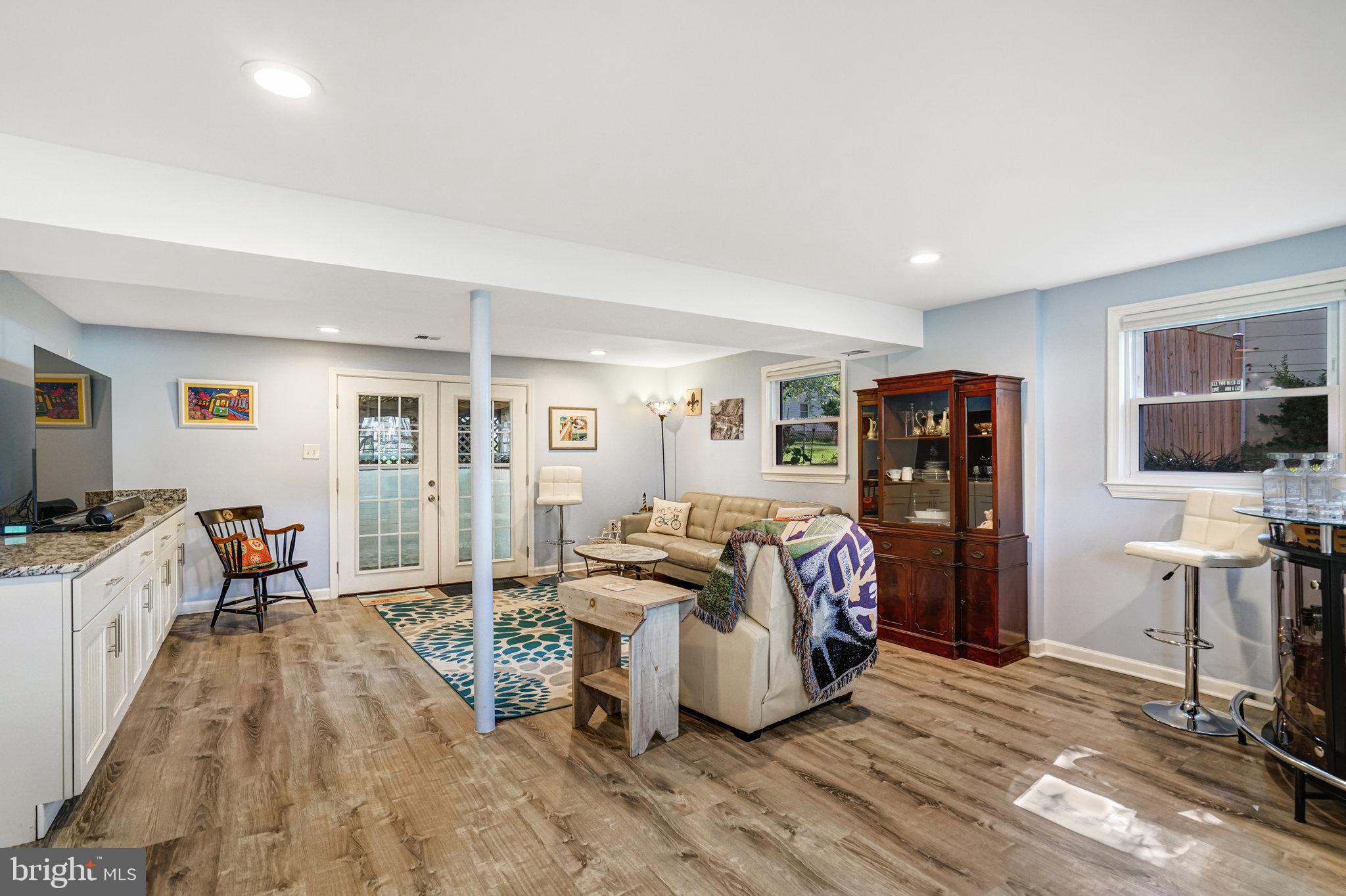 6109 LARKSPUR DRIVE