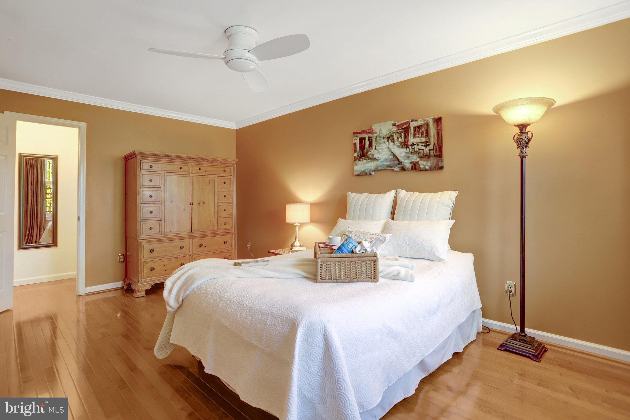 6122 OLD BRENTFORD COURT