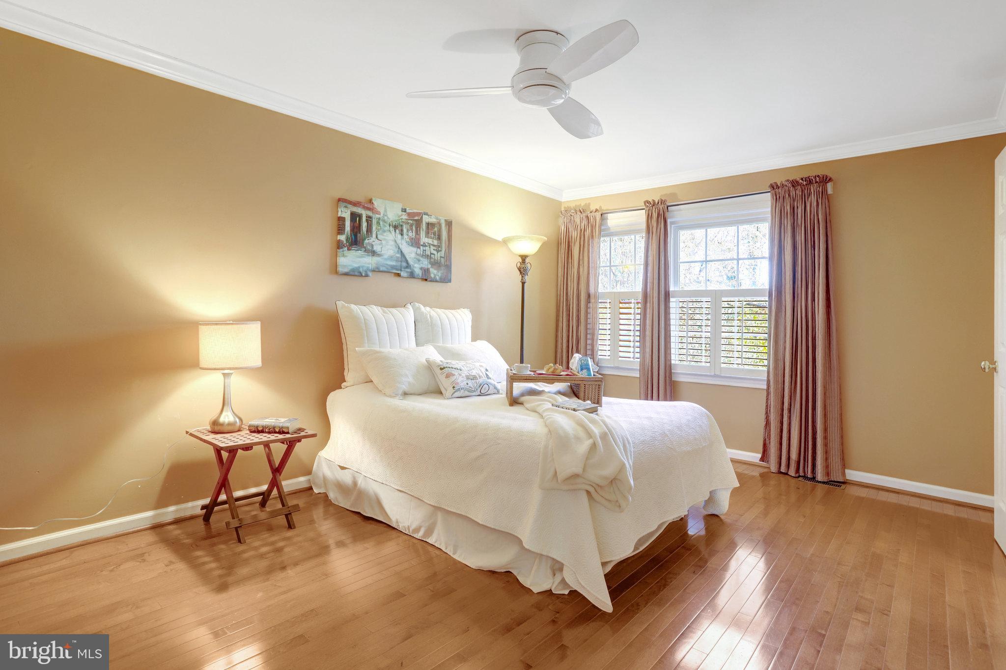 6122 OLD BRENTFORD COURT