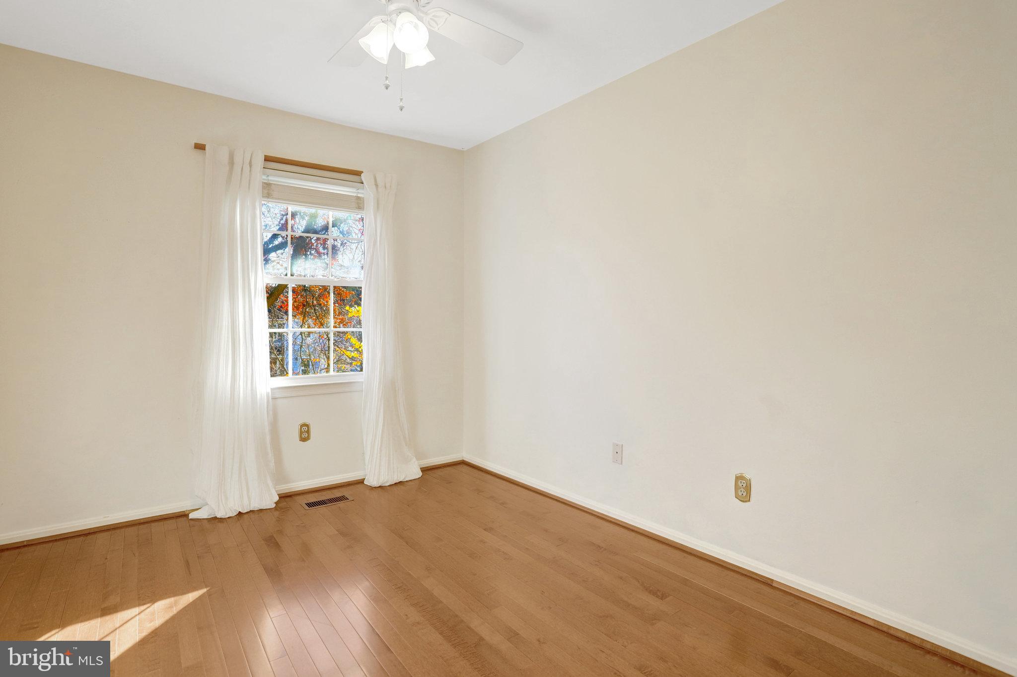 6122 OLD BRENTFORD COURT