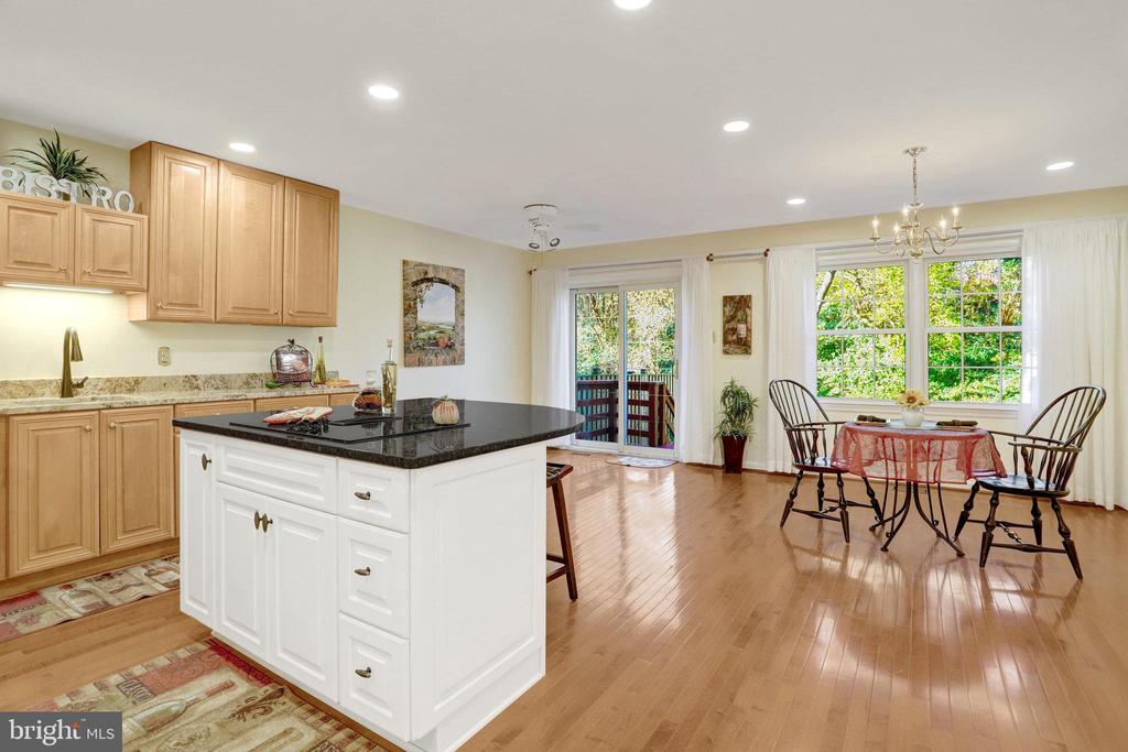 6122 OLD BRENTFORD COURT