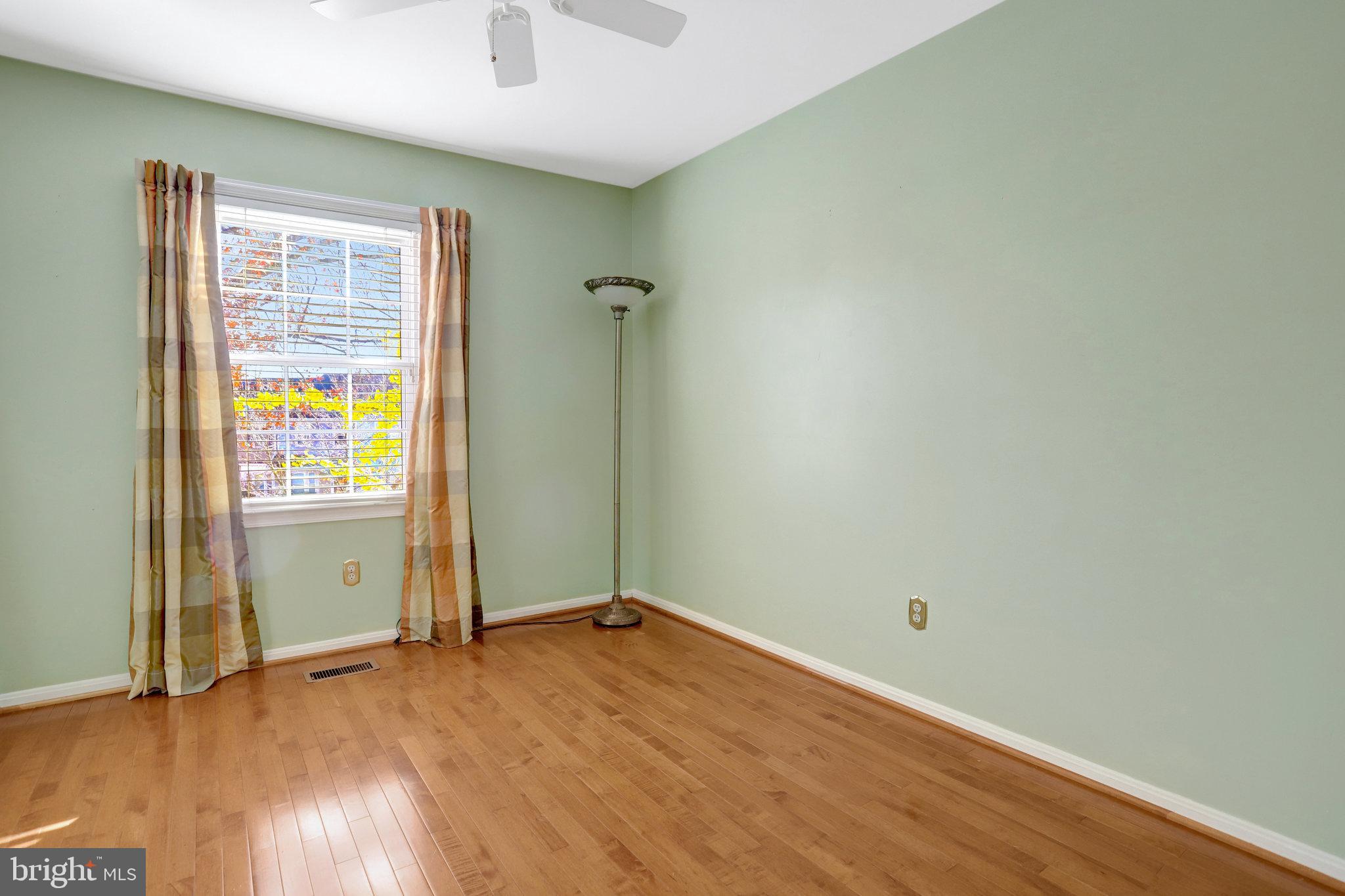 6122 OLD BRENTFORD COURT