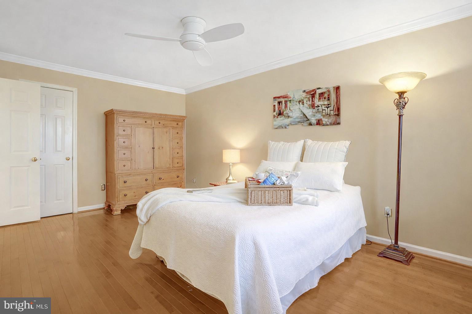 6122 OLD BRENTFORD COURT