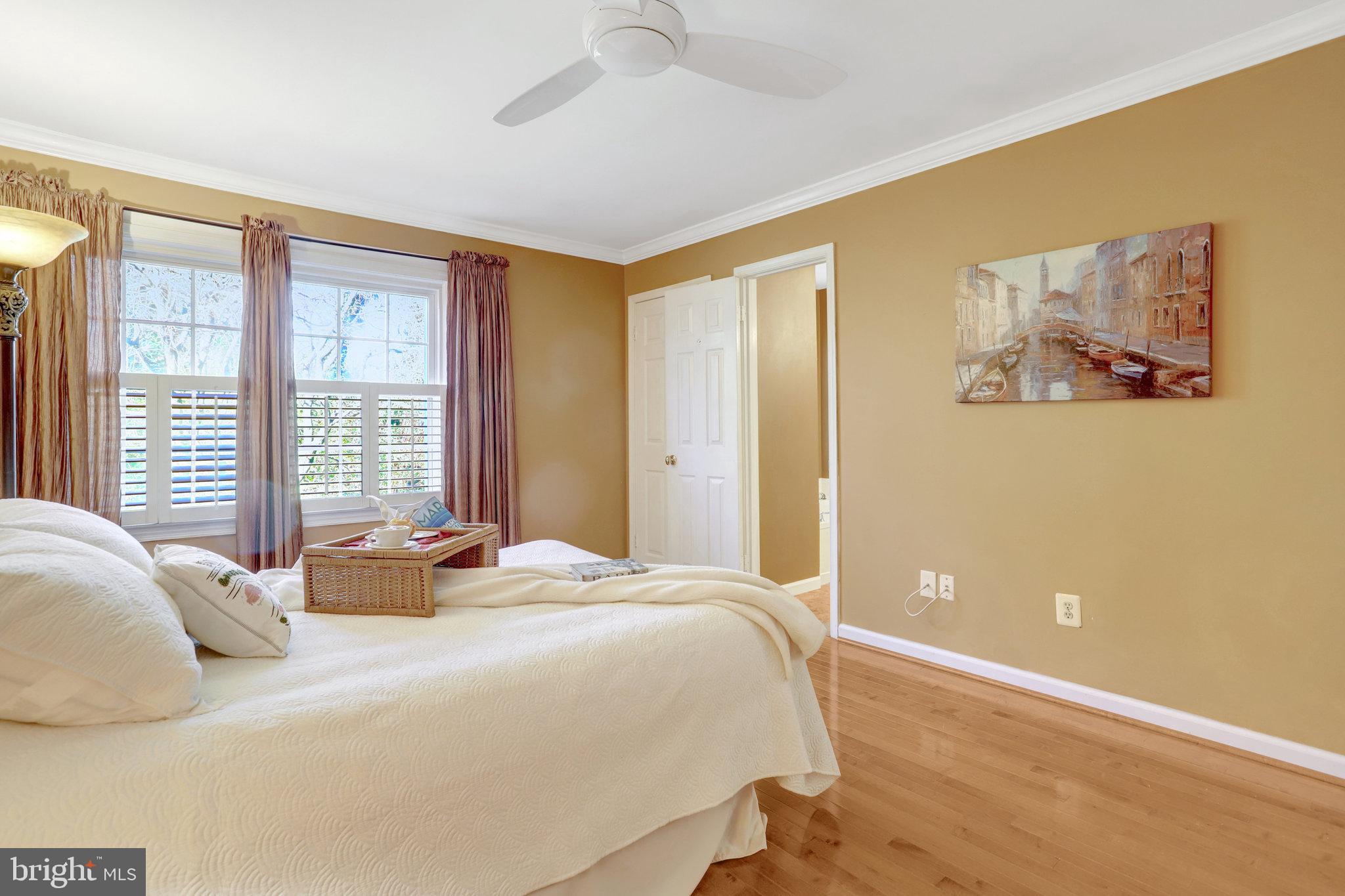 6122 OLD BRENTFORD COURT