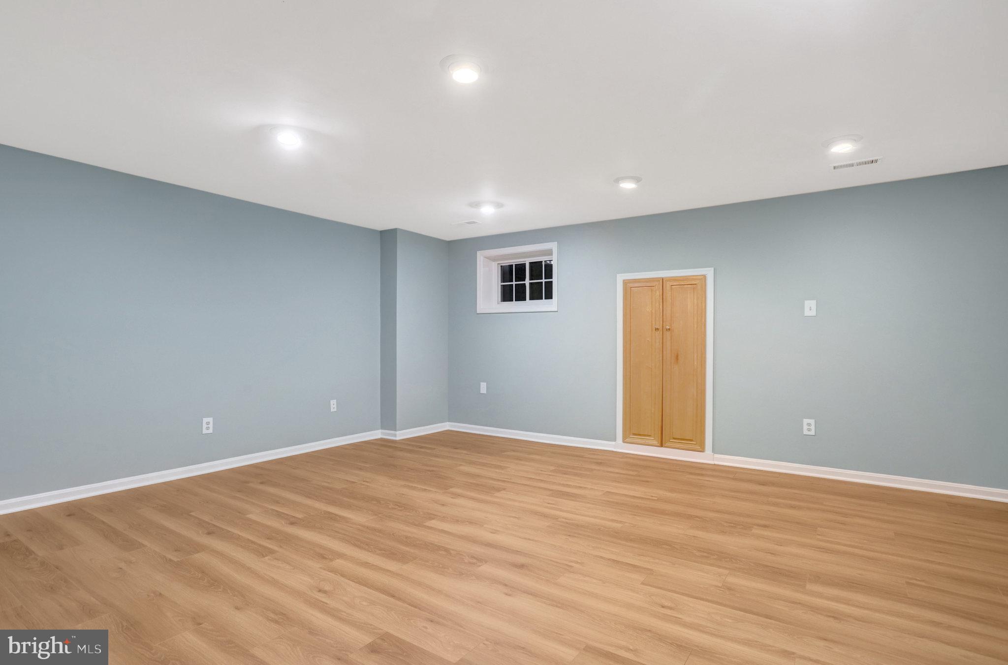 6122 OLD BRENTFORD COURT