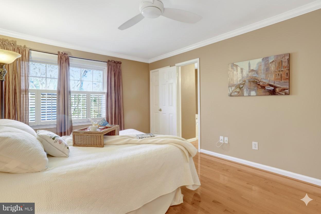 6122 OLD BRENTFORD COURT