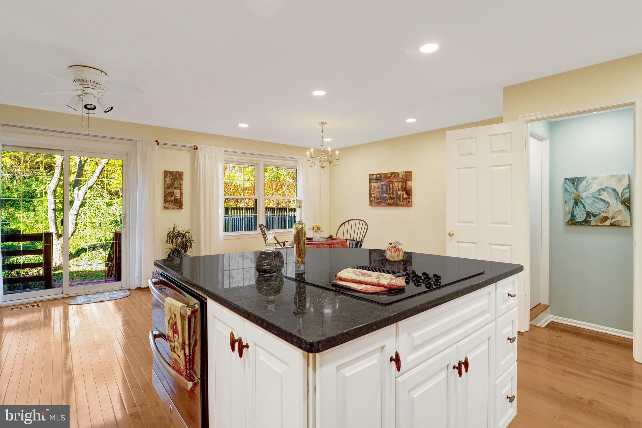 6122 OLD BRENTFORD COURT