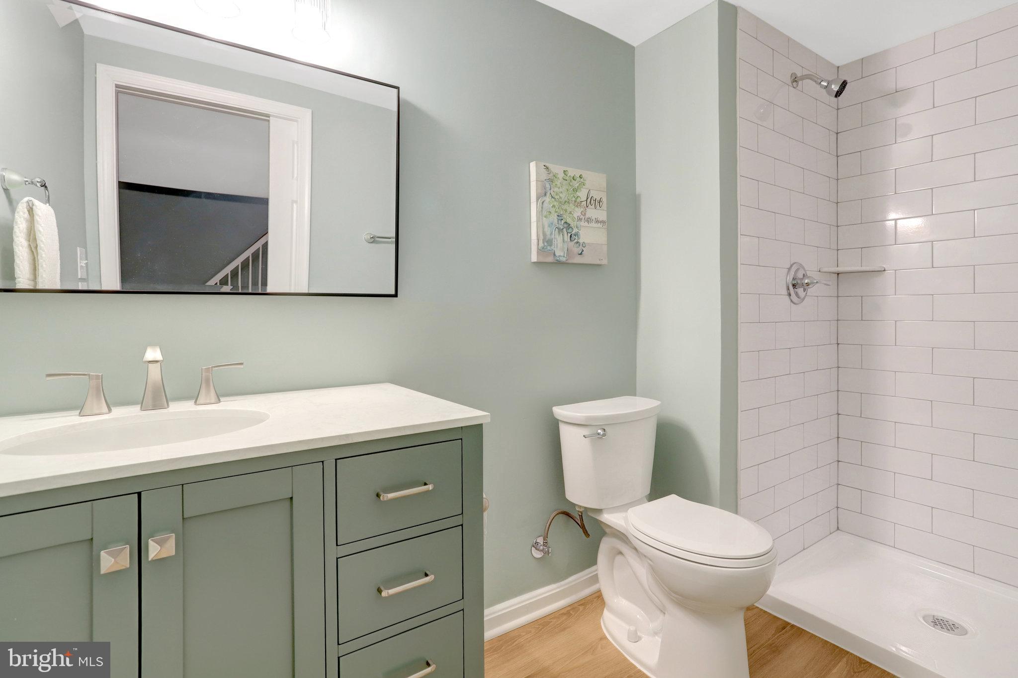 6122 OLD BRENTFORD COURT